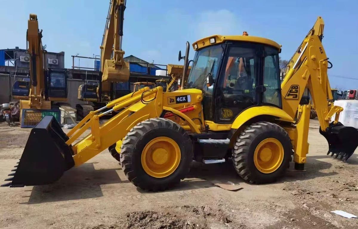 JCB 4CX