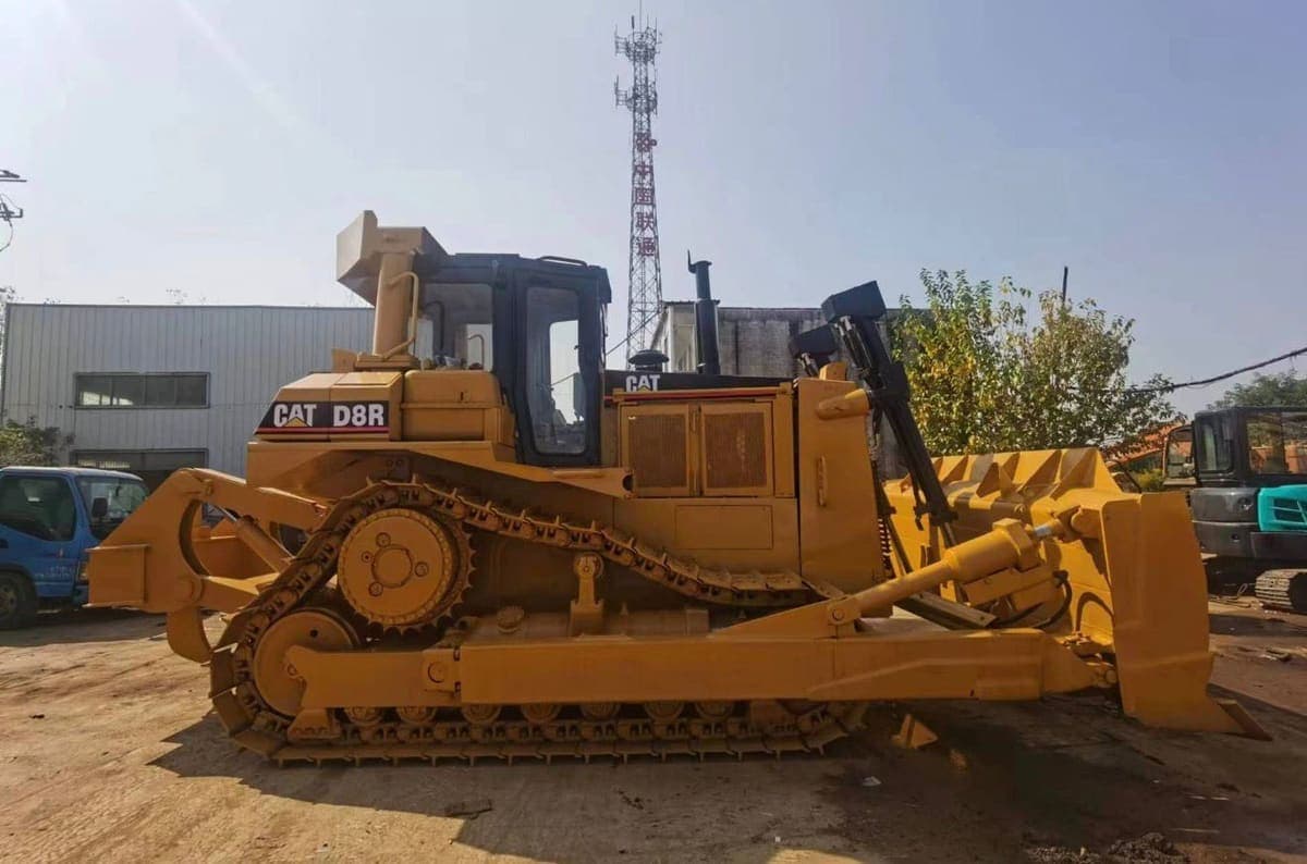 Caterpillar D8R