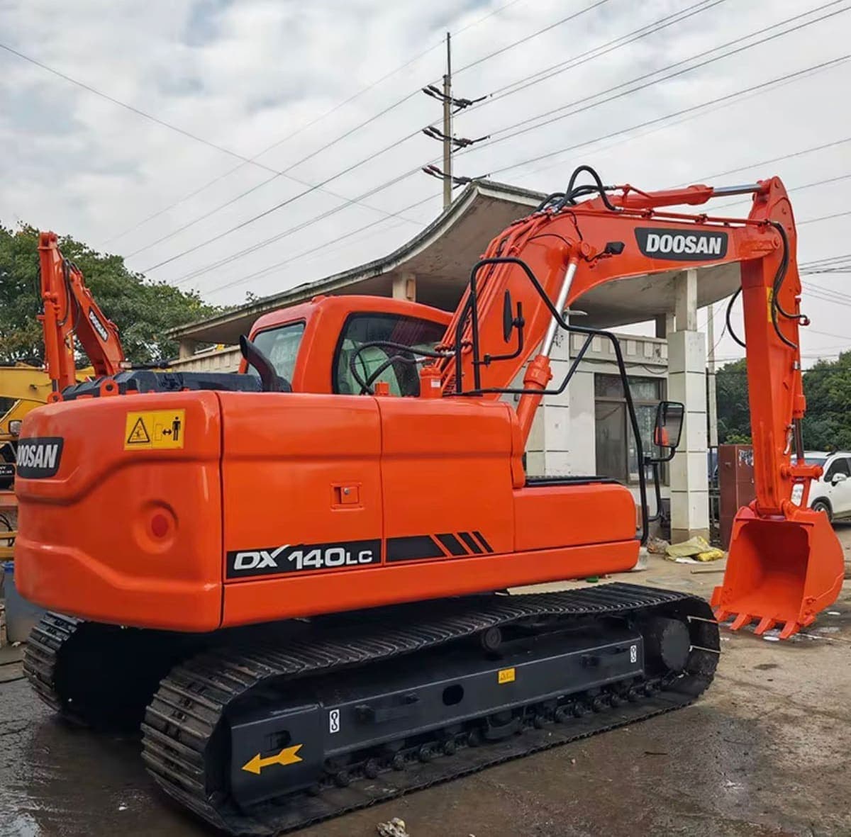 Doosan DX140LC