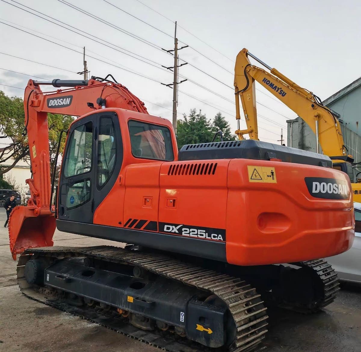 Doosan DX225LCA